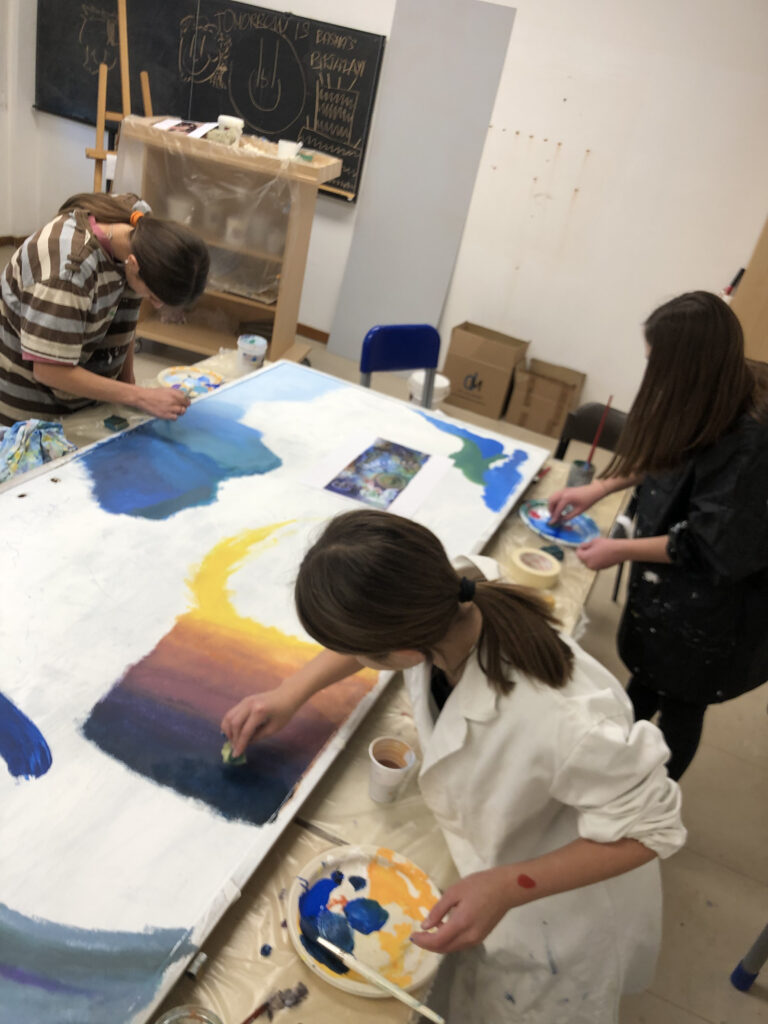 Laboratorio artistico di pittura su tavola e su porte